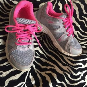 Girls Pink and Grey Zoe and Zac sneaker size 2 US
